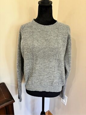 Men's Crewneck Cable Knit Sweater - Gray